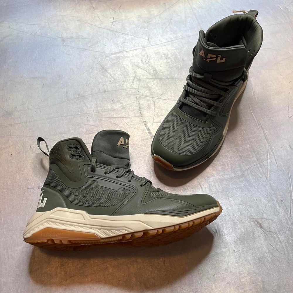 APL techloom defenders sneakers
